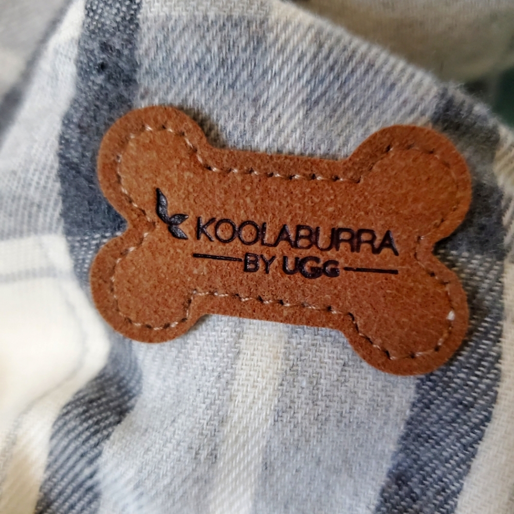 Koolaburra by Ugg Fleece Dog Coat with Cap for your furbaby!  Size XL